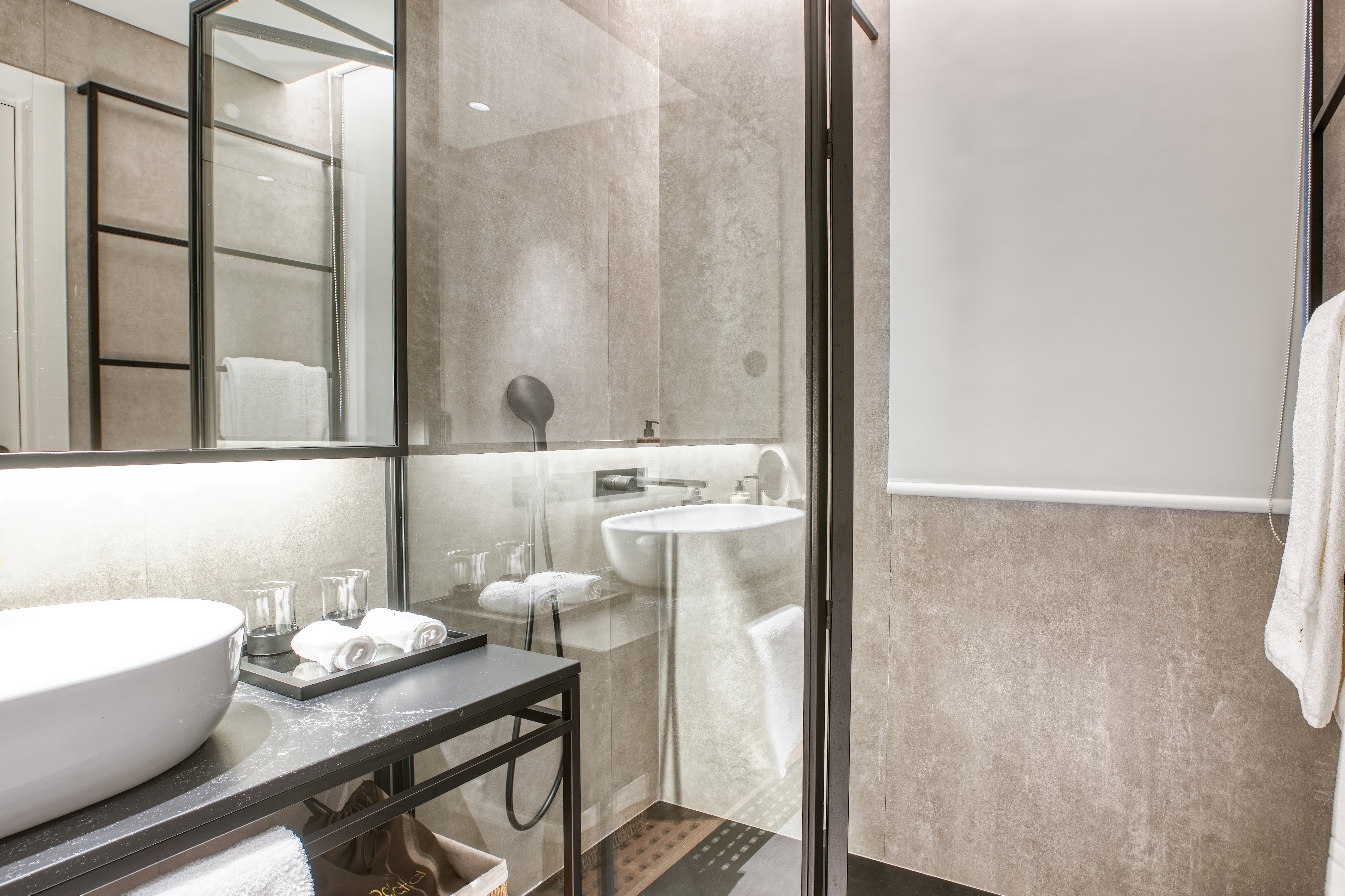 QUARTO DELUXE MASTER